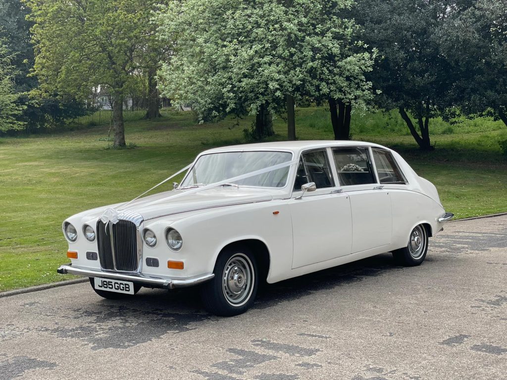 Daimler DS420 Limousine White min 2